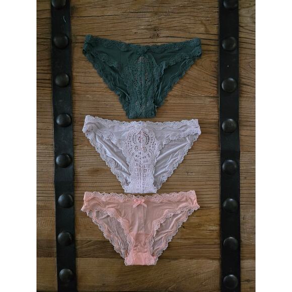 Victoria's Secret Dream Angels Cheekini Panty Bundle sz XS New - Picture 3 of 4